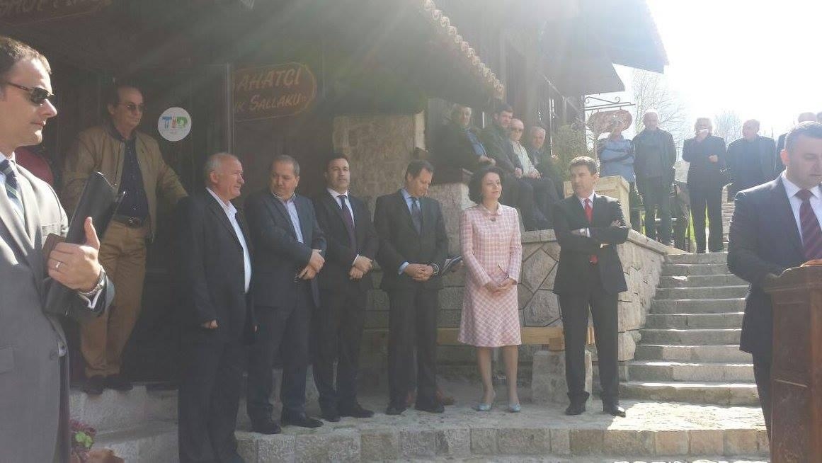 peleshi pazari kruje 