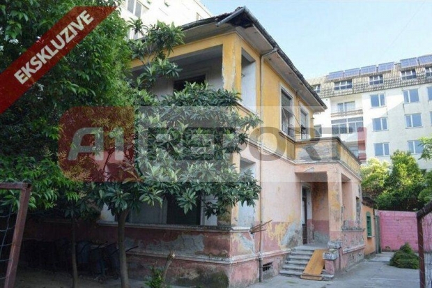 vila pallati 11 katesh