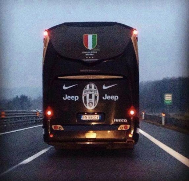 autobusi i juventusit
