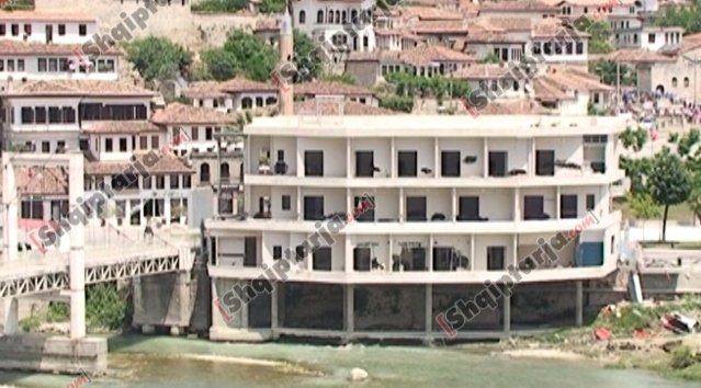 objekti shembur berat