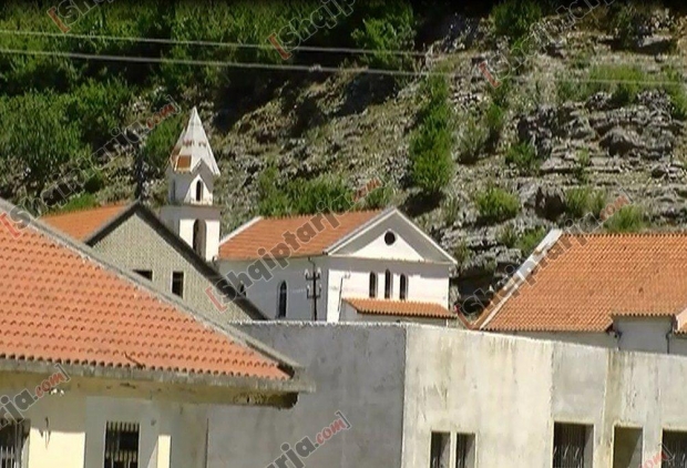 reportazhi turistet ceke