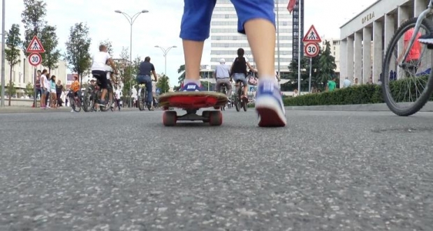 dita me bicikleta foto