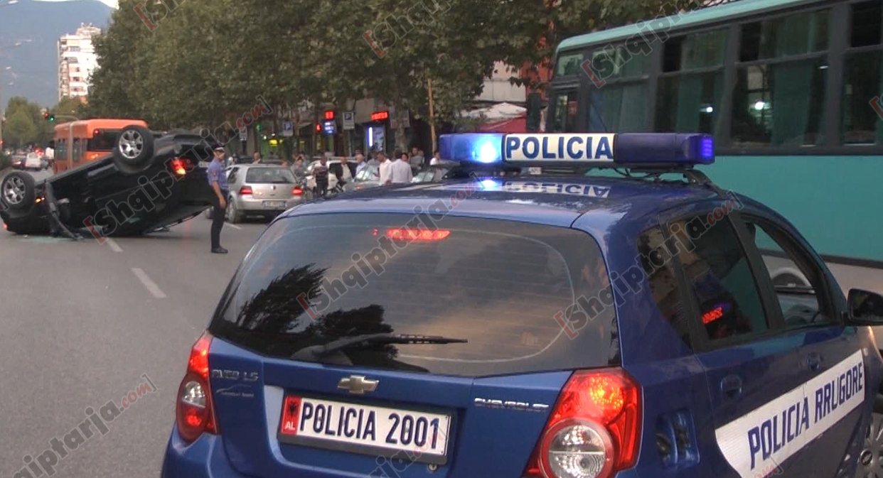 aksident rruga kavajes