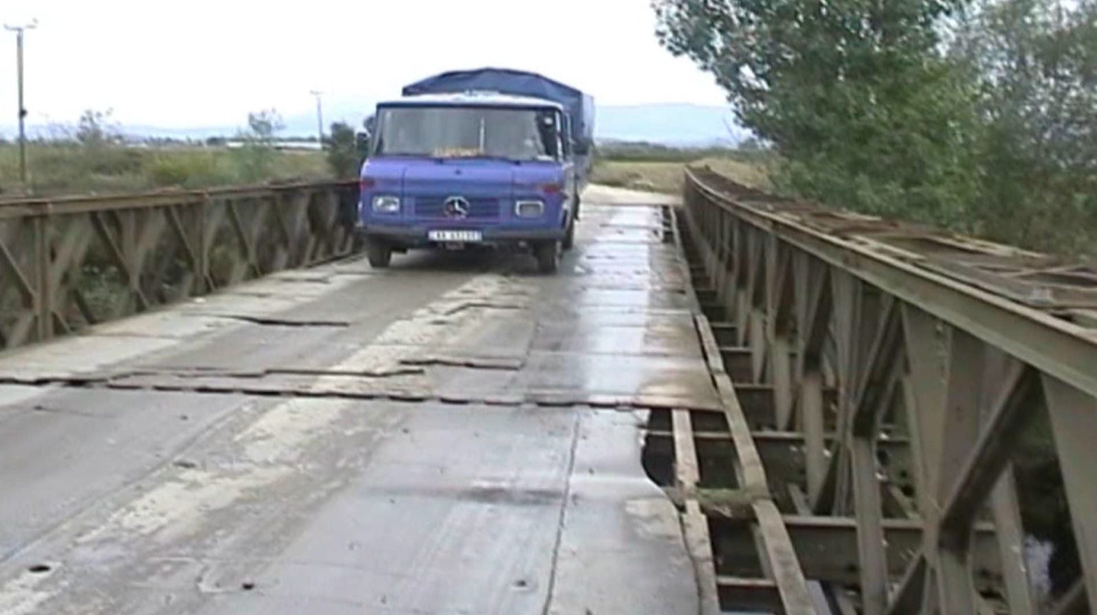 ura mbi lumin gjanica