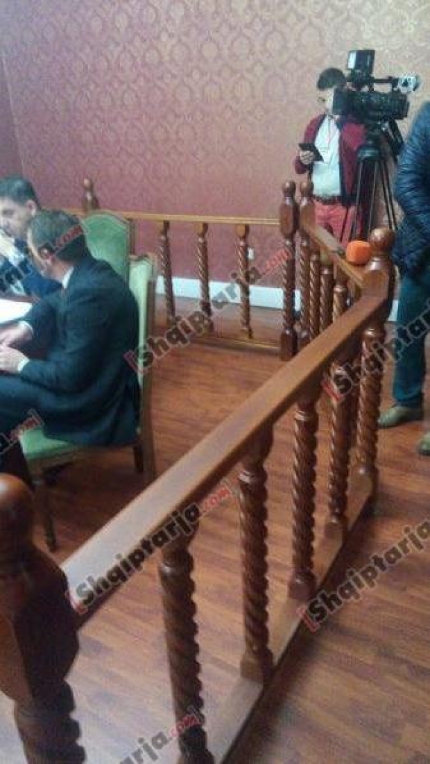 arta dade gardhi i deputeteve