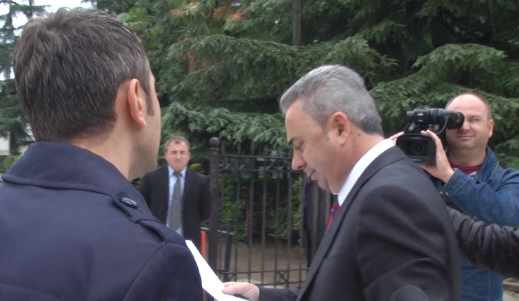 remzi hoxha peticioni