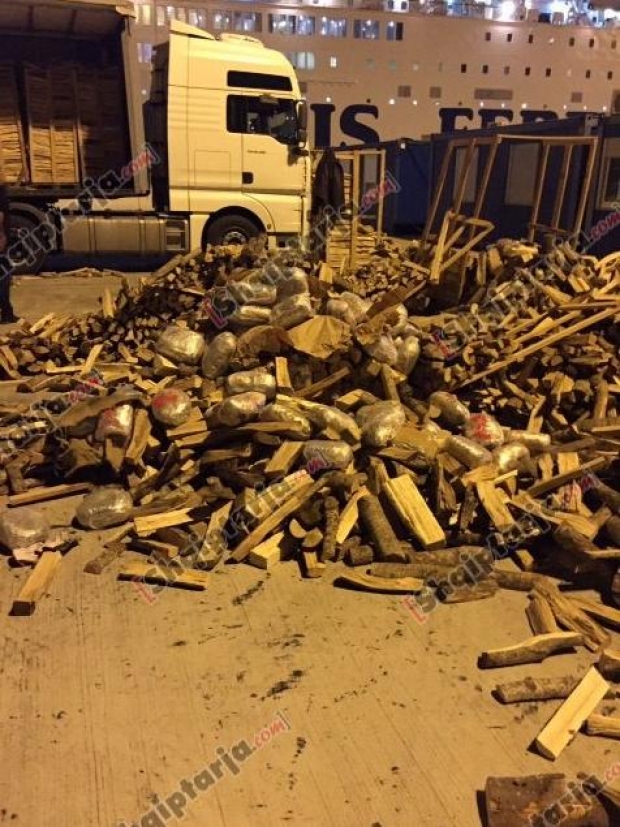 droga e kapur ne port ne maune