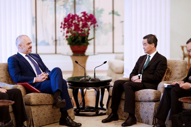 rama ne kine guvernatori hong kong