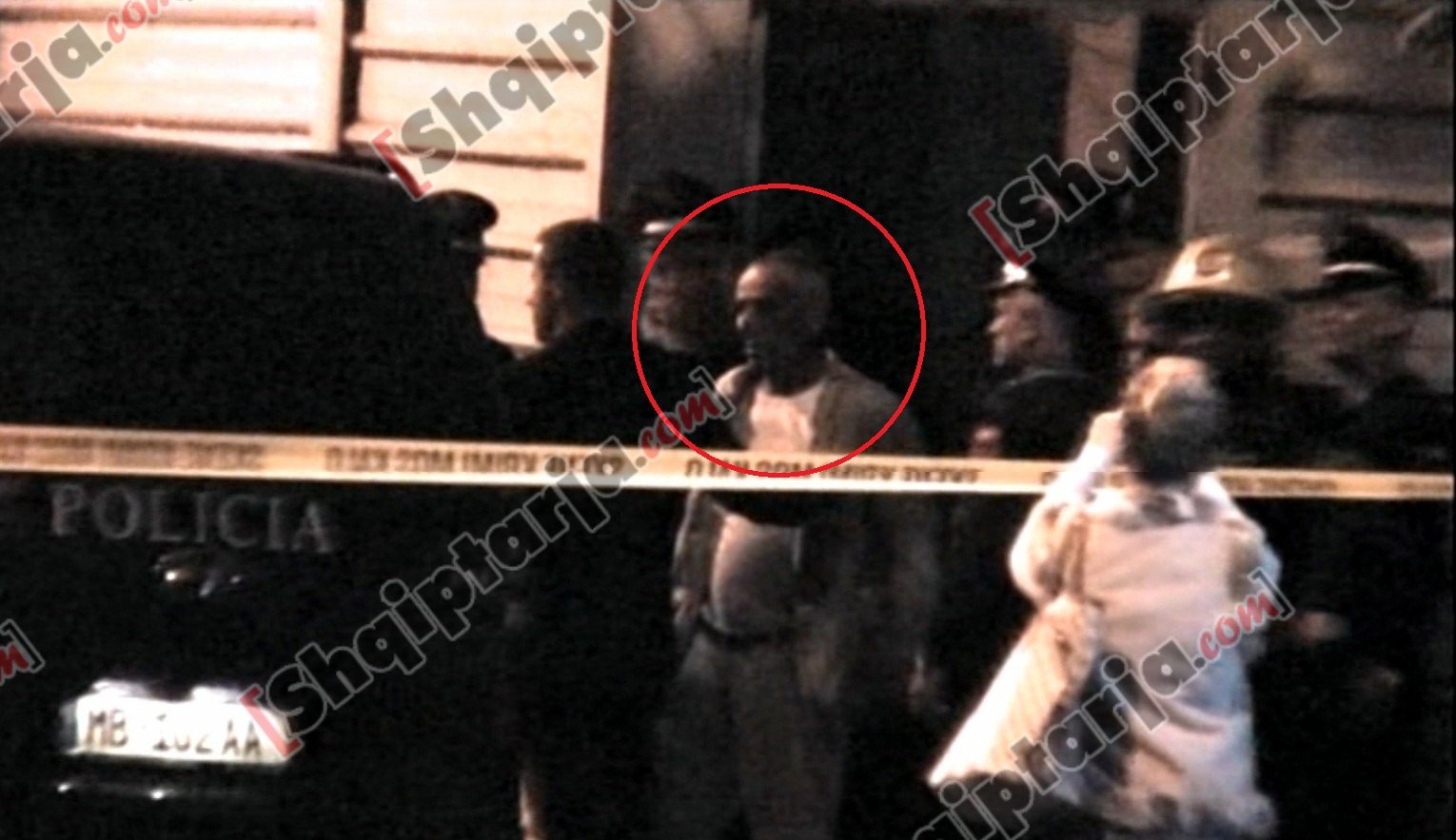 tipi qe kercenon pasi ka zbritur