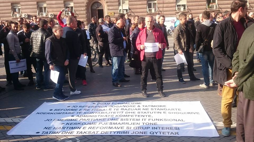 protesta tregtareve te kryeministria