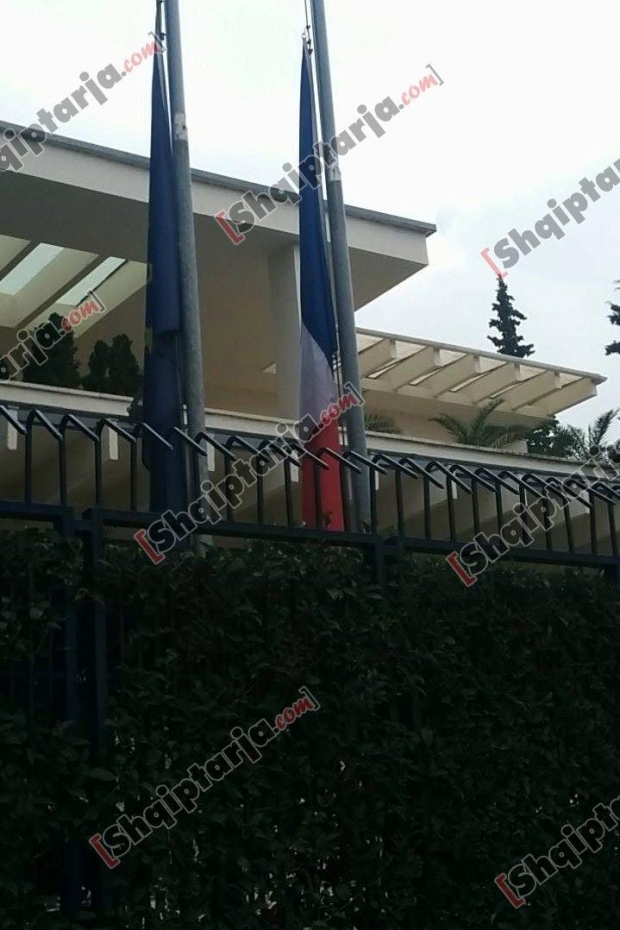ambasada franceze ne shqiperi me logo