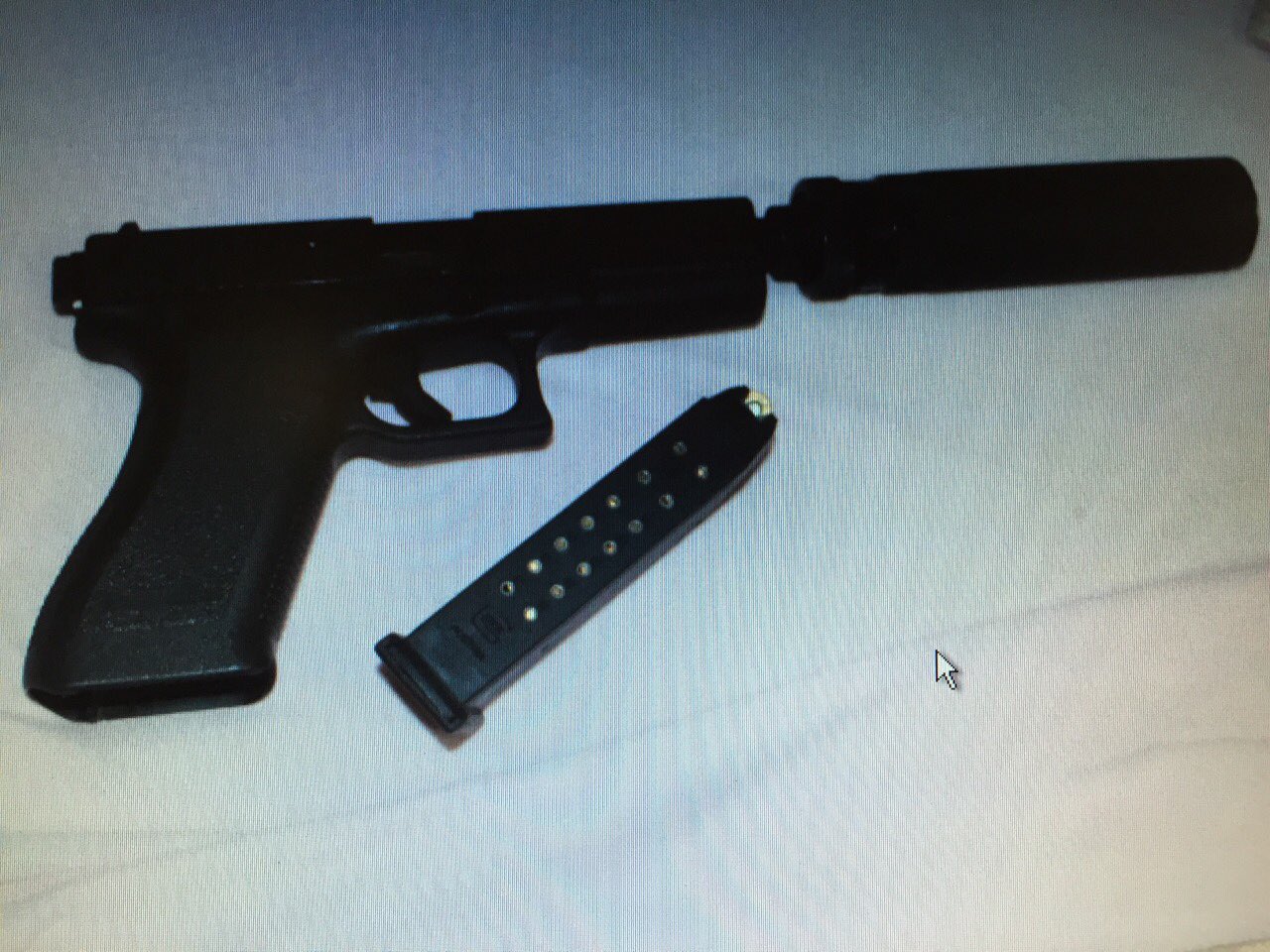 pistoleta emiljan tasho