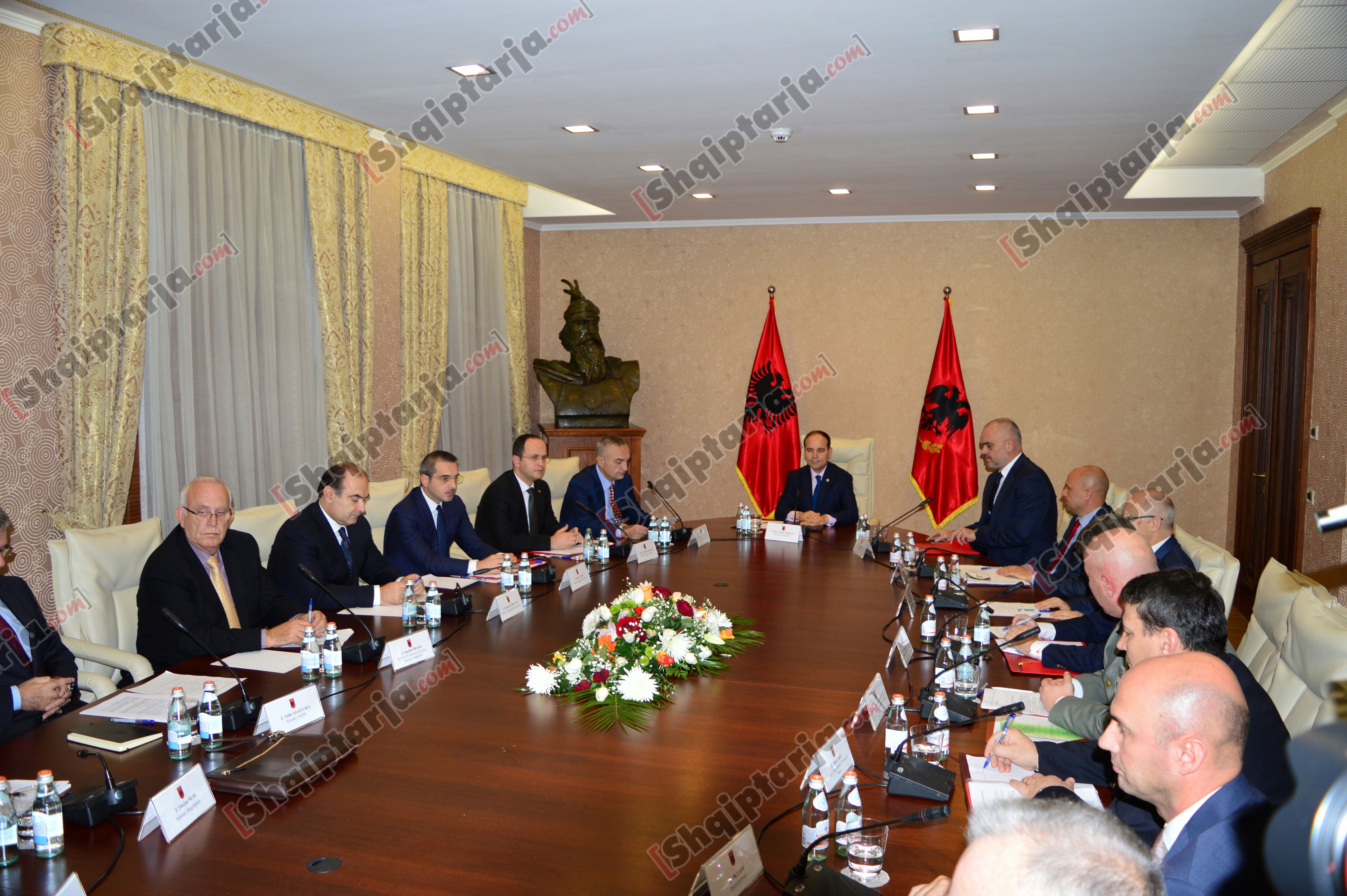 keshilli sigurise kombetare nishani