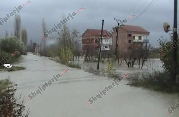 permbytja ures fushkruje