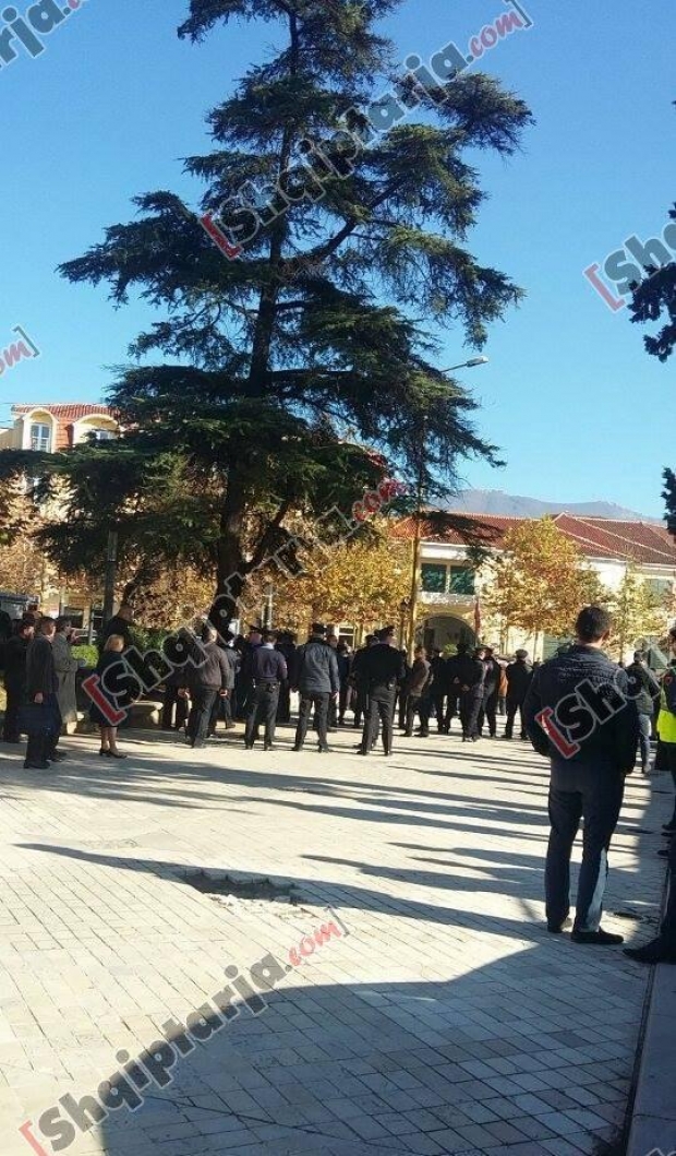 makina veze ish te perndjekurti logo 