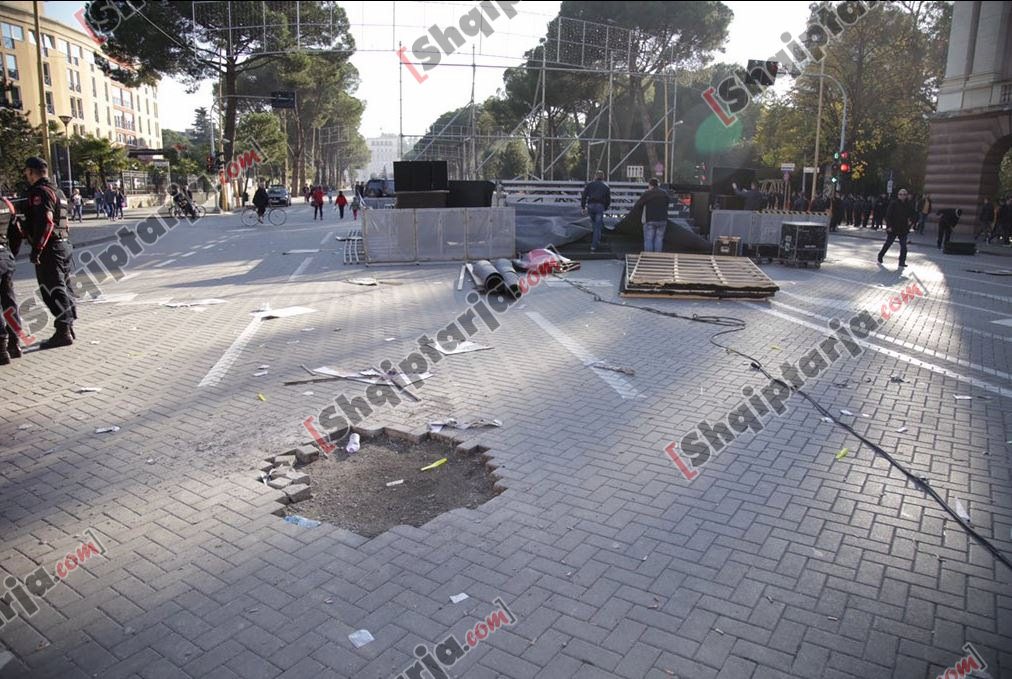 tirana pas proteste