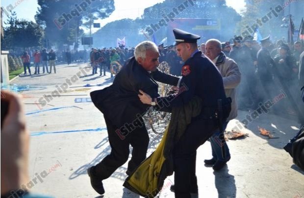 ndue zeka protesta e pd 