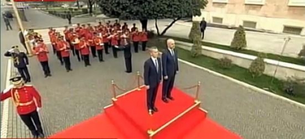 rama me sekretarin e natos