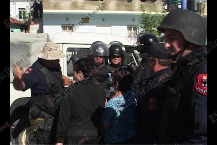 viktor aliko lazarat