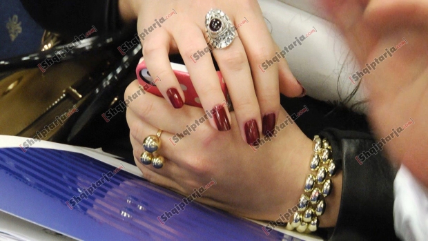 lluksi gjyqtareve shqiptare