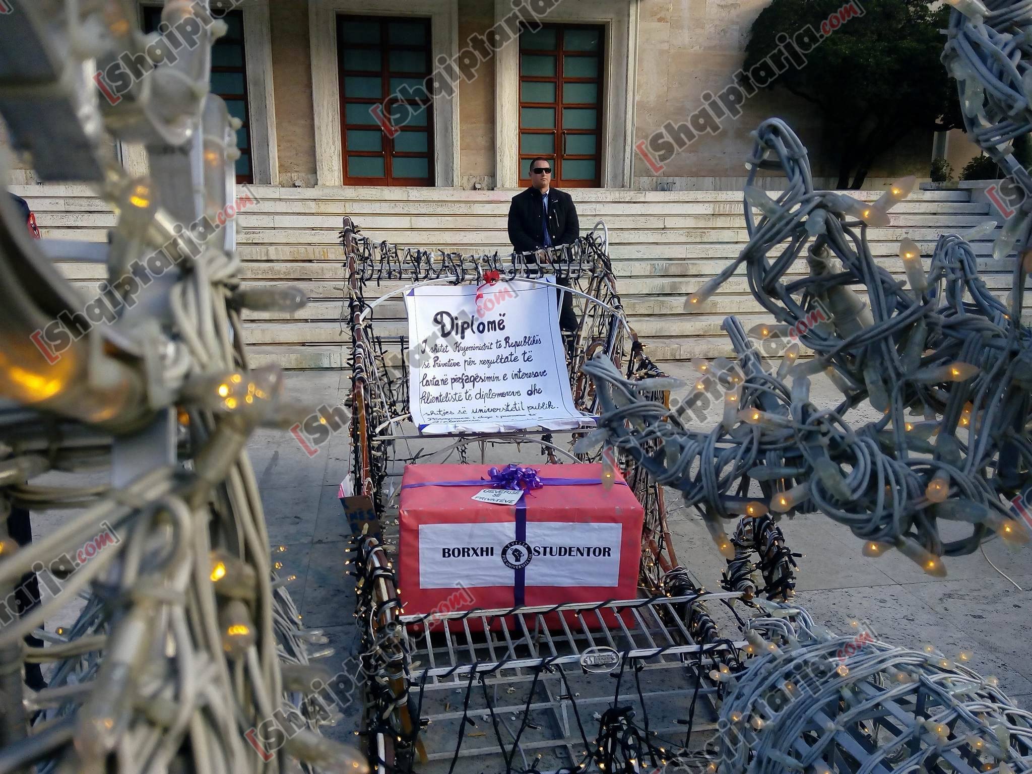 protesta e studenteve