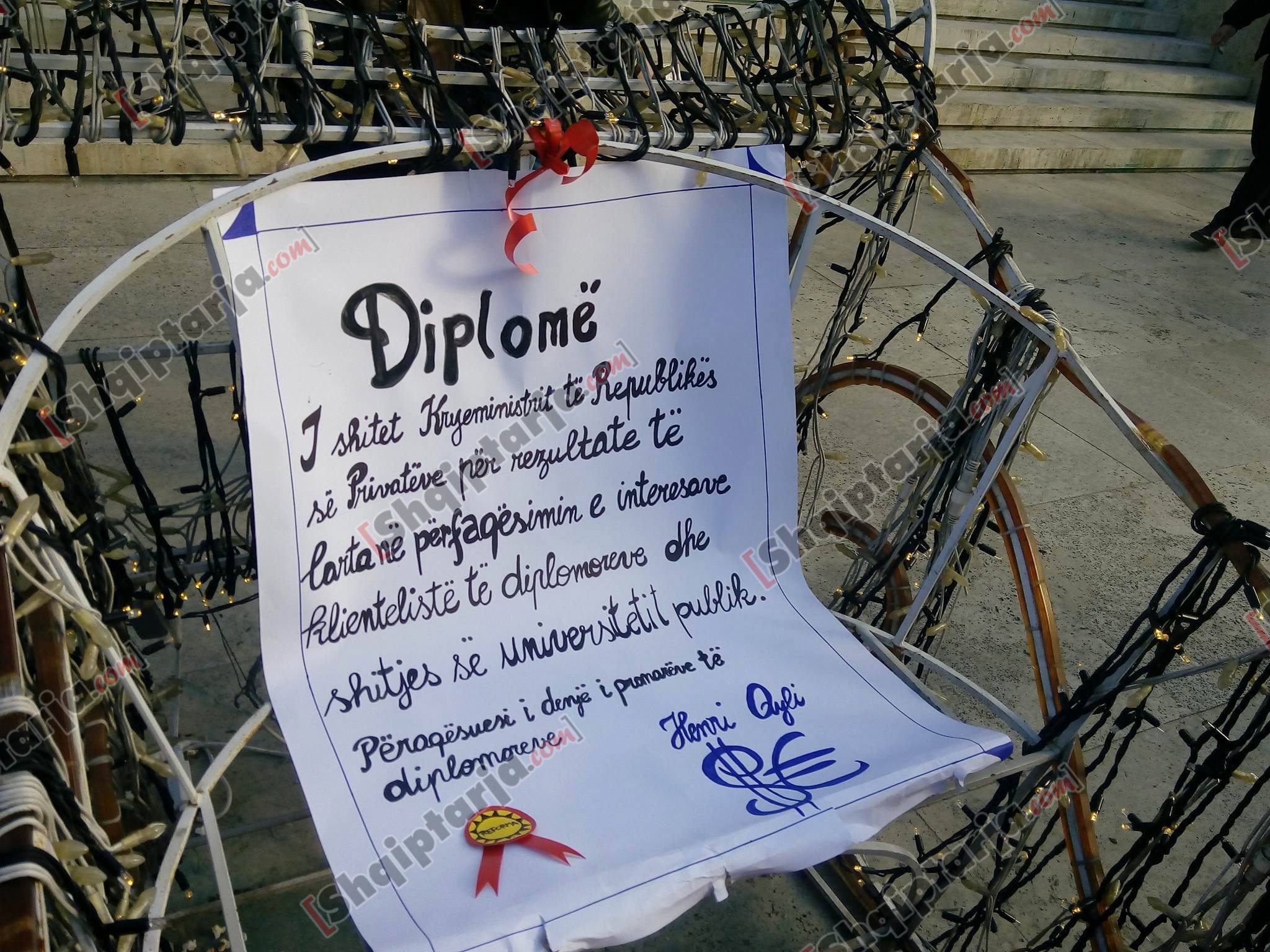 protesta e studenteve