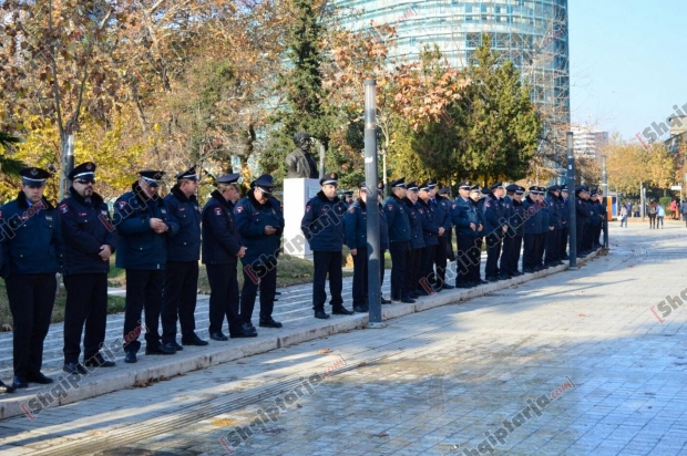 masat policia protesta
