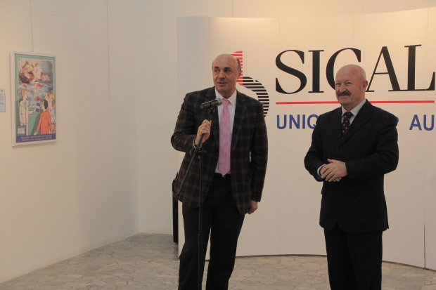SIGAL UNIQA Group AUSTRIA pritje për median, kulturën e artin. Inaguron ekspozitën %u201CUNIQ%u2019ART%u201D me karikatura të punuara nga profesor Bujar Kapexhiu.