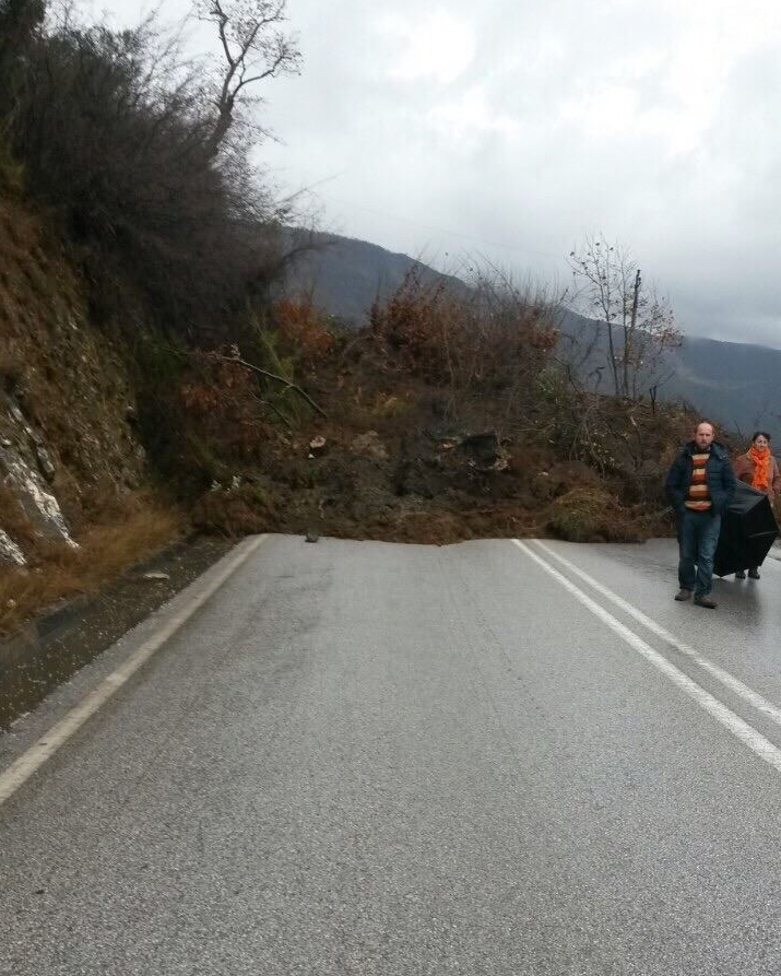 shembje dheu ne rruge