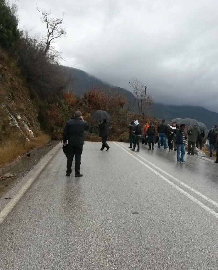 shembje dheu ne rruge