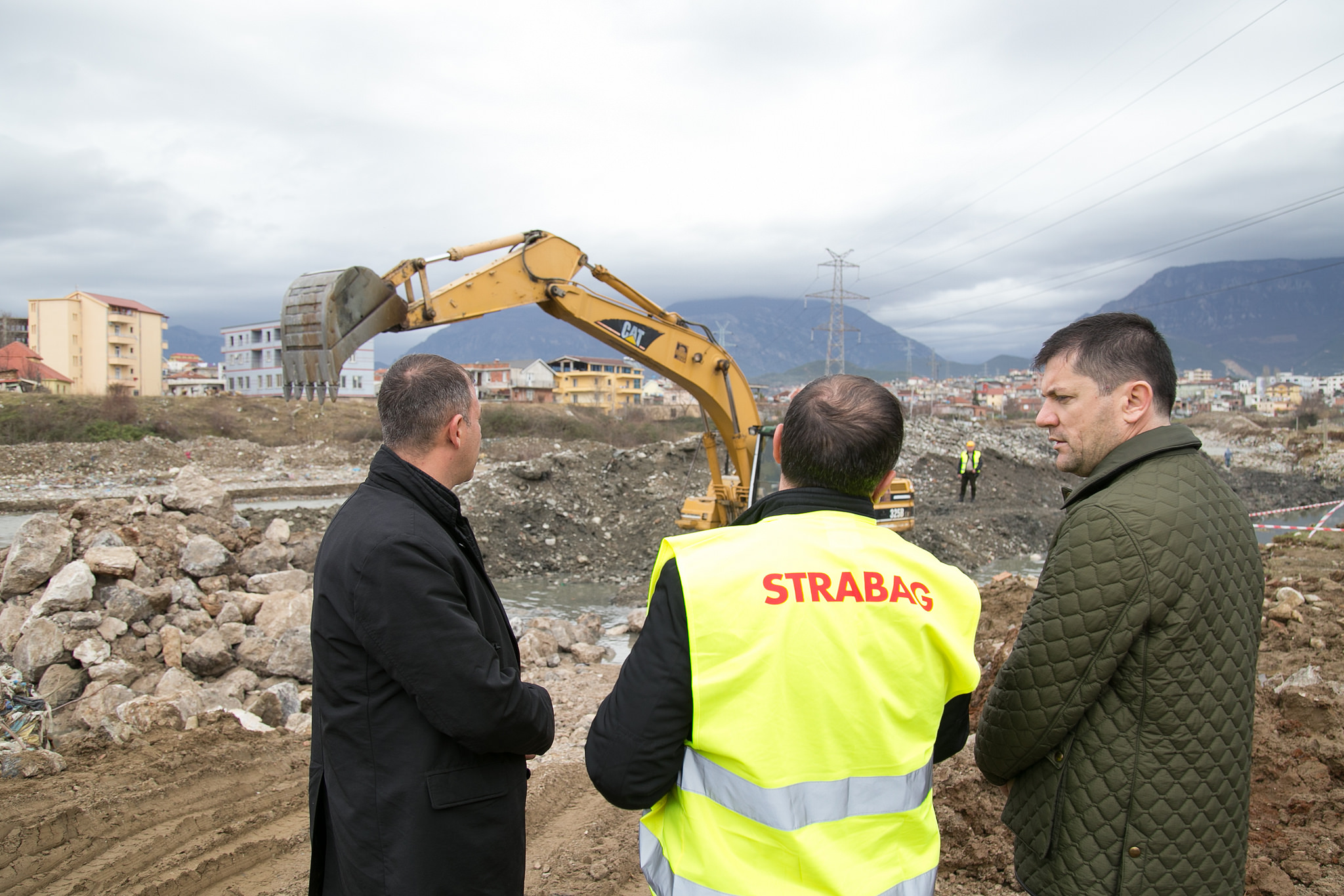 rehabilitimi i lumite te tiranes