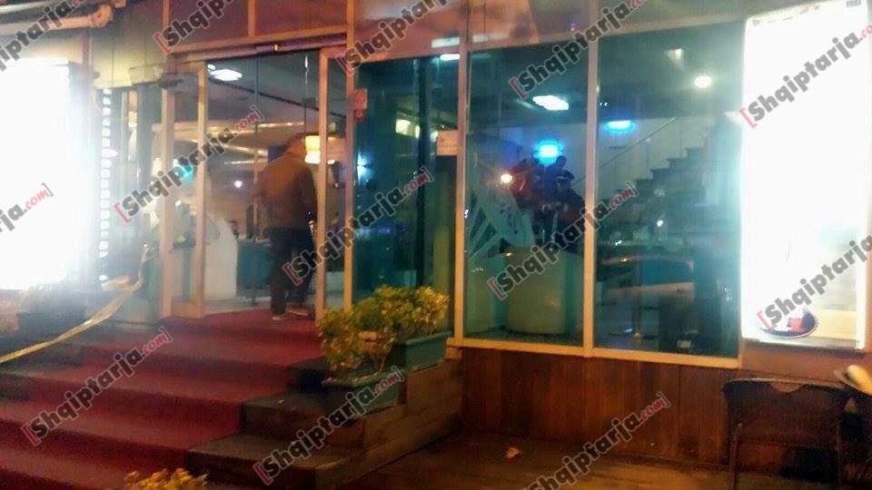 lokali rruga kavajes me arme