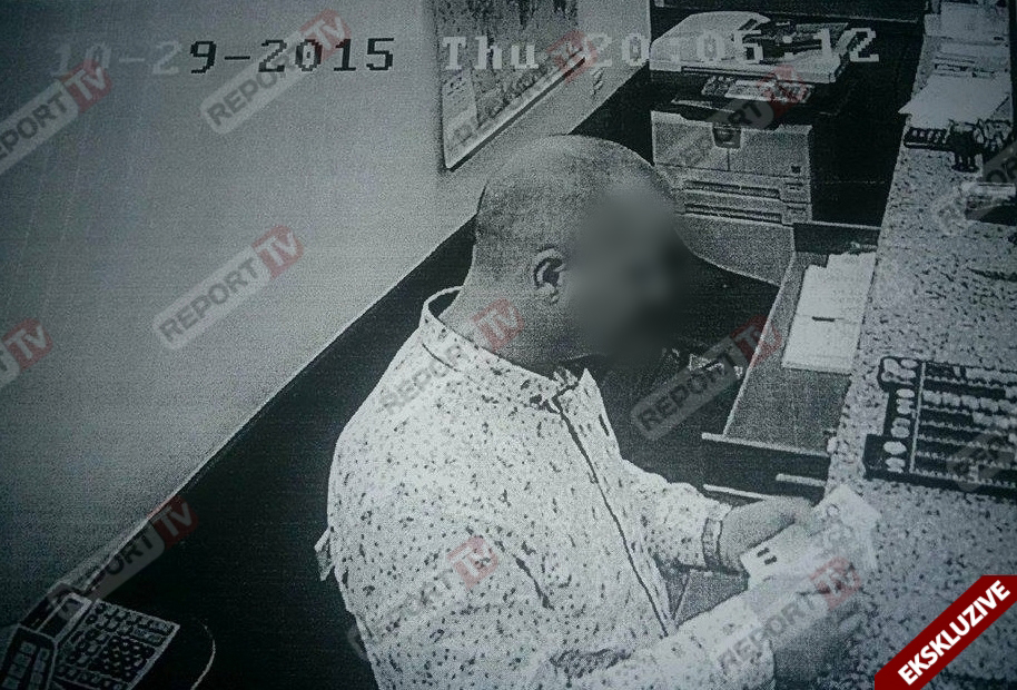 punonjesi i exchanget