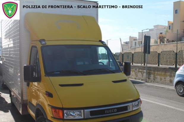 Policia arrestoi shoferin shqiptar të furgonit Perlat Çarçani, 47 vjeç