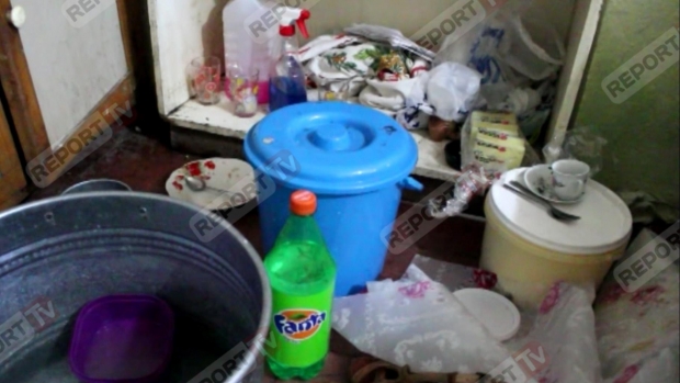 kukes familja ne kushte te keqe