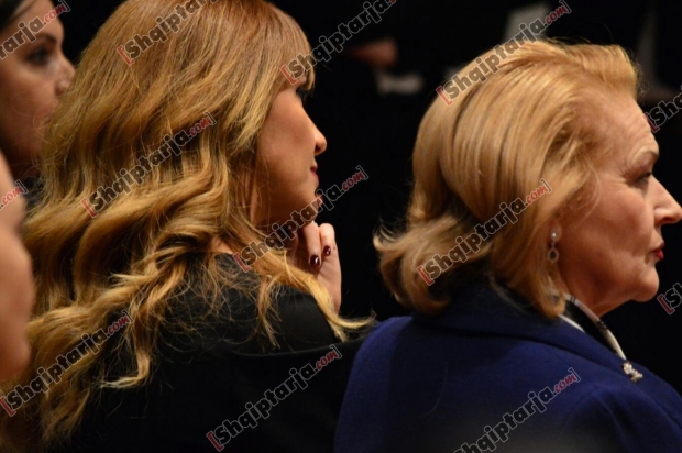 Filmi Mendoj per ty tek KM