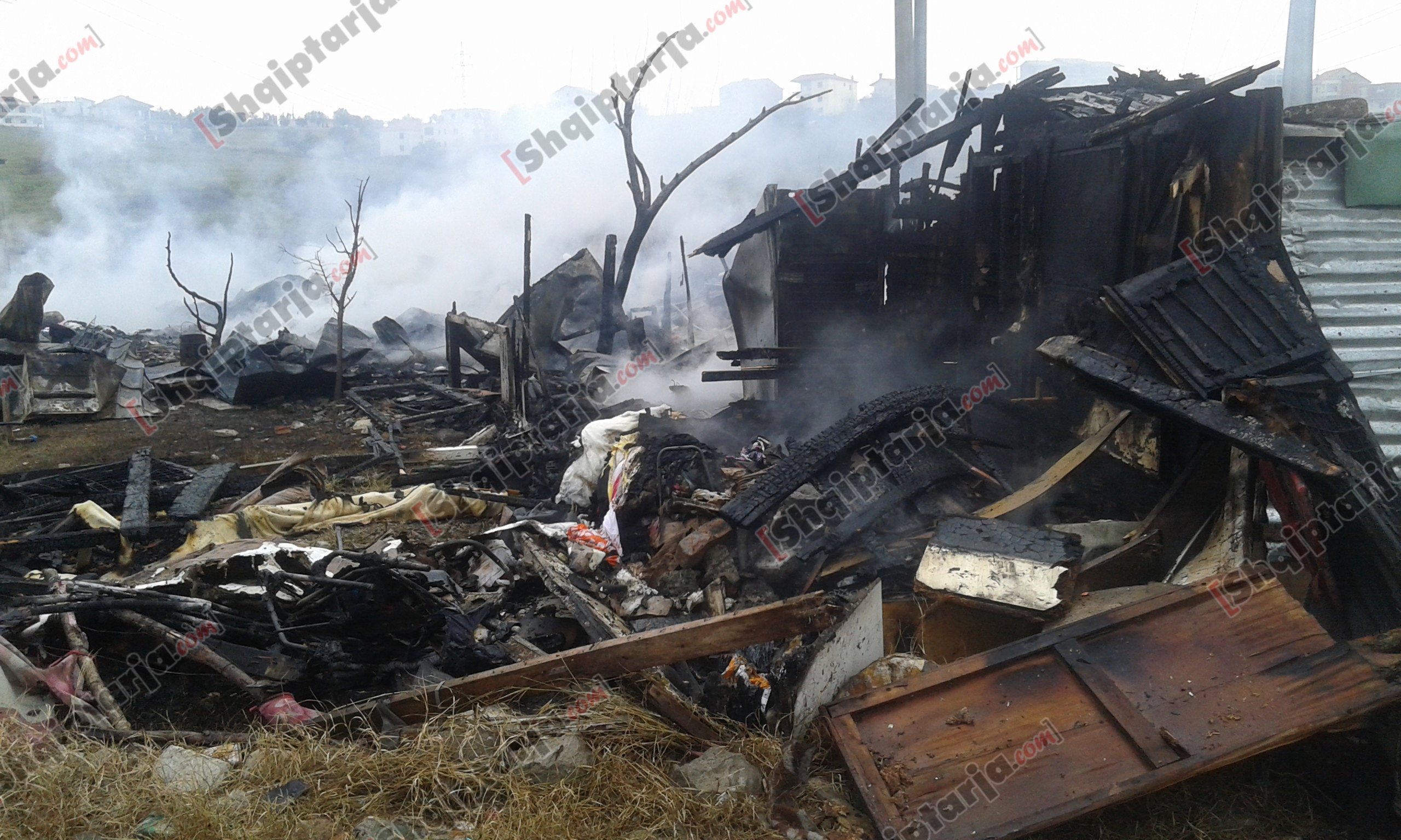 zjarr te barakat rome