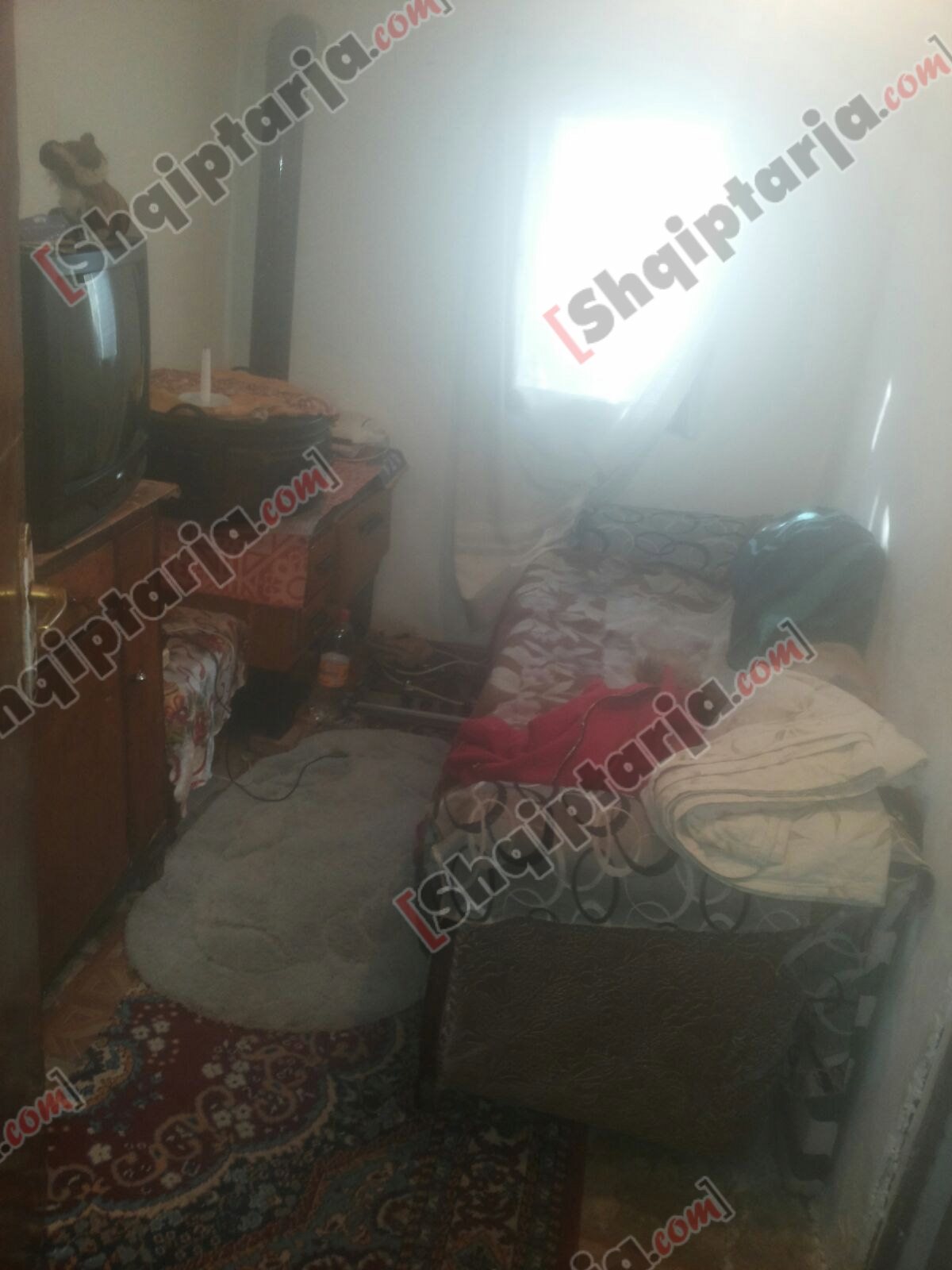 dhoma ku u vra esmeralda