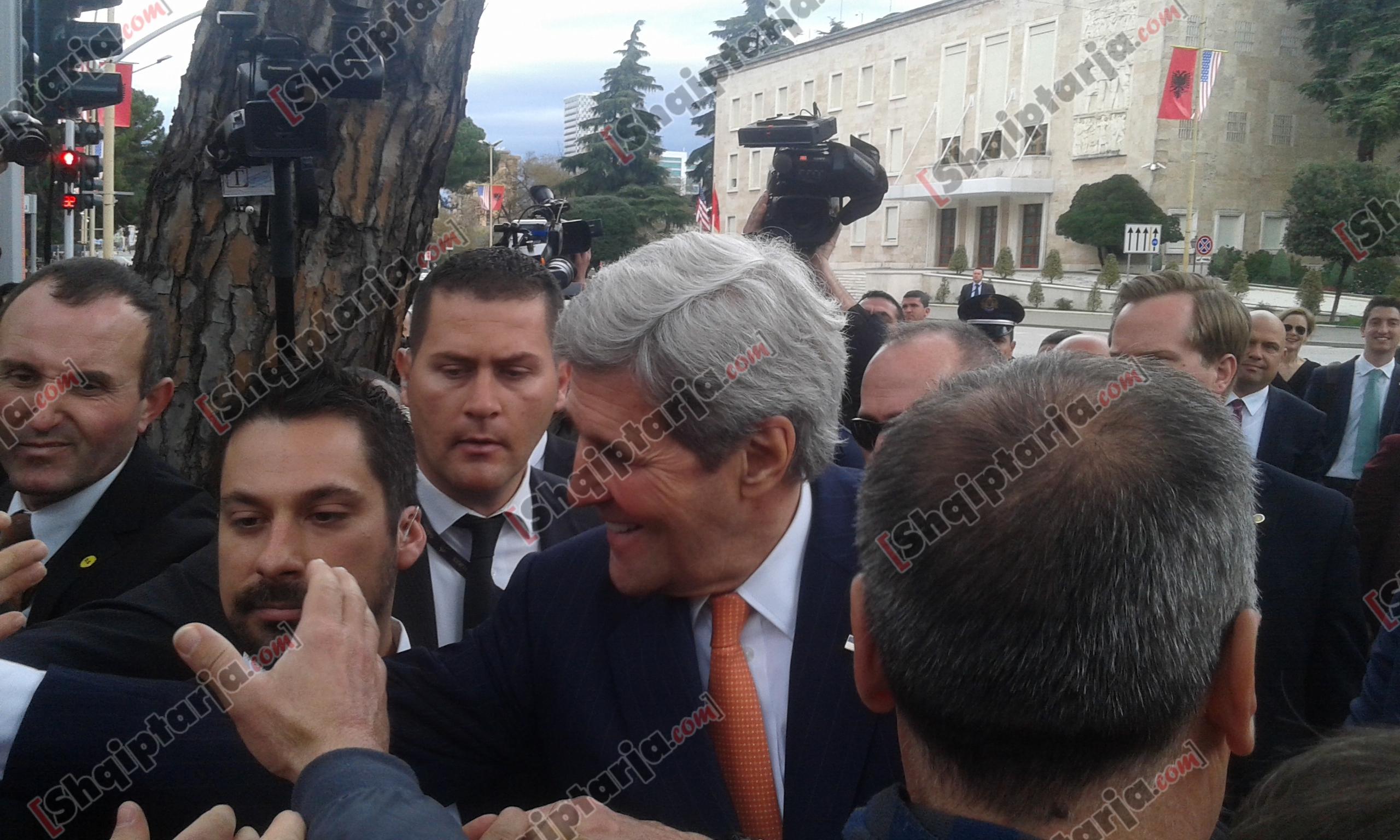 kerry edhe rama ne shesh