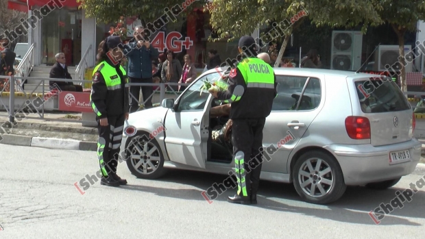 policet rrugore dhurojne lule shofereve