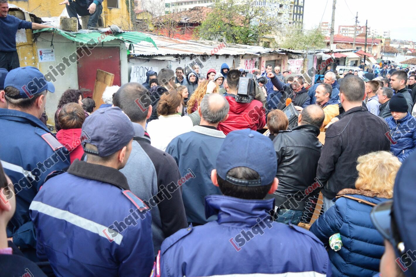protesta te treni bulevardi ri shpronsimet bashkia