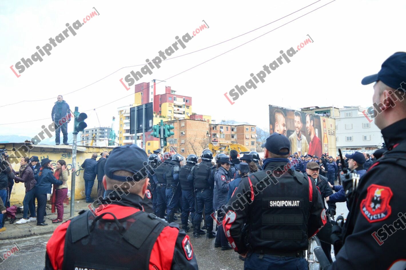 protesta te treni bulevardi ri shpronsimet bashkia