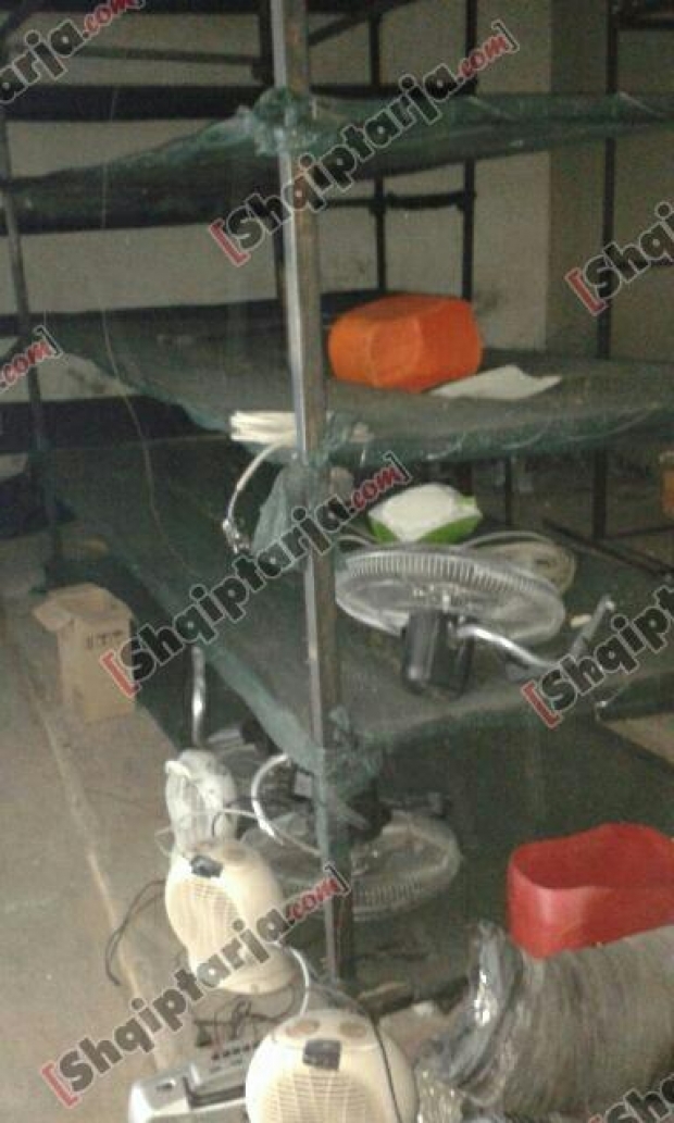 gjirokaster magazina hashashit