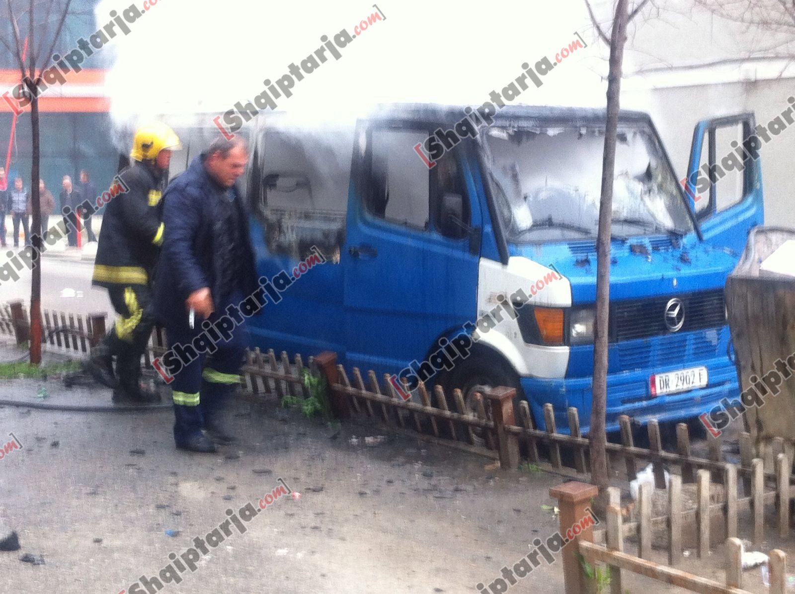 zjarr furgoni durres