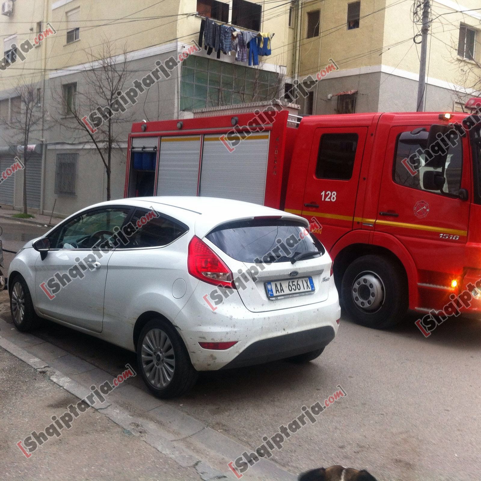 zjarr furgoni durres