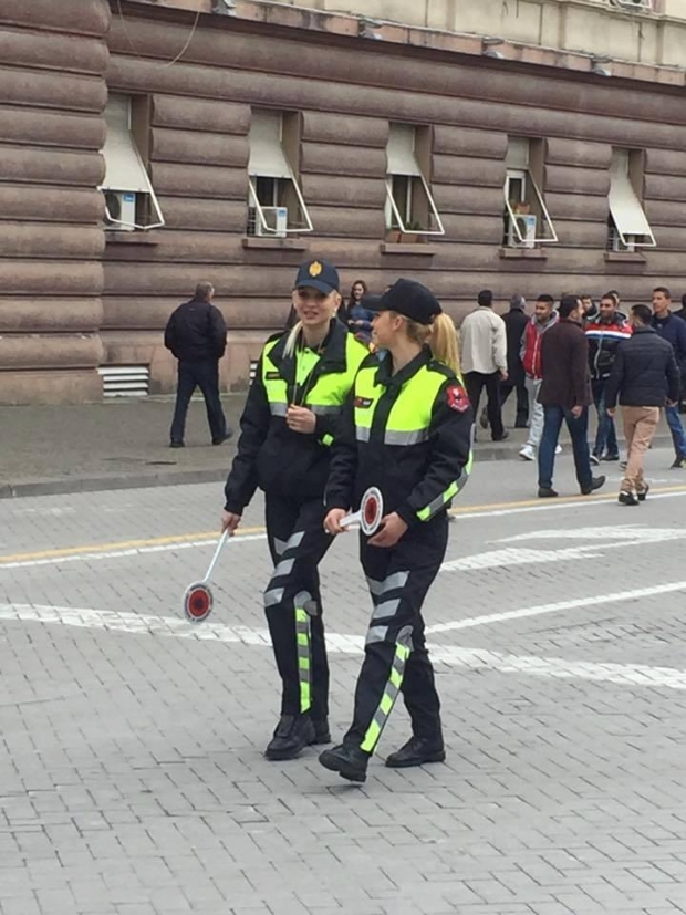 policie bjonde dita e veres