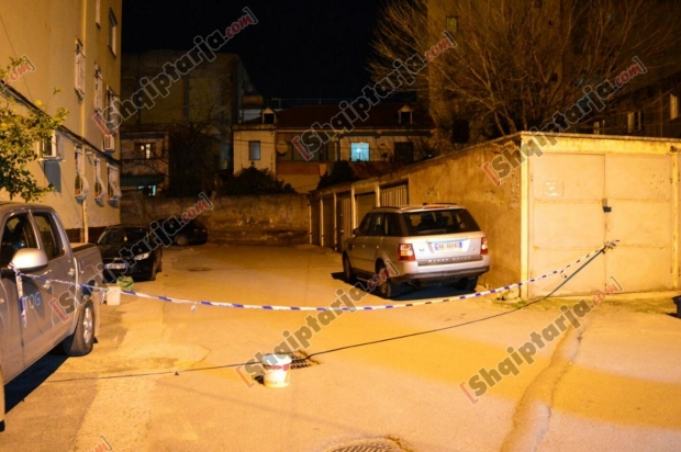 plagosja komuna parisit lulezim kazani