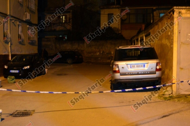 plagosja komuna parisit lulezim kazani