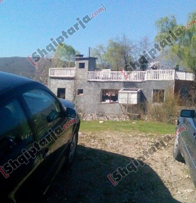 eksplozivi lokalit tropoje