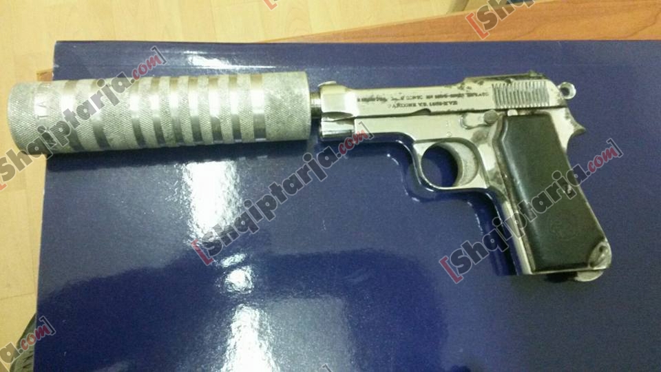 pistlete me silenciator fier